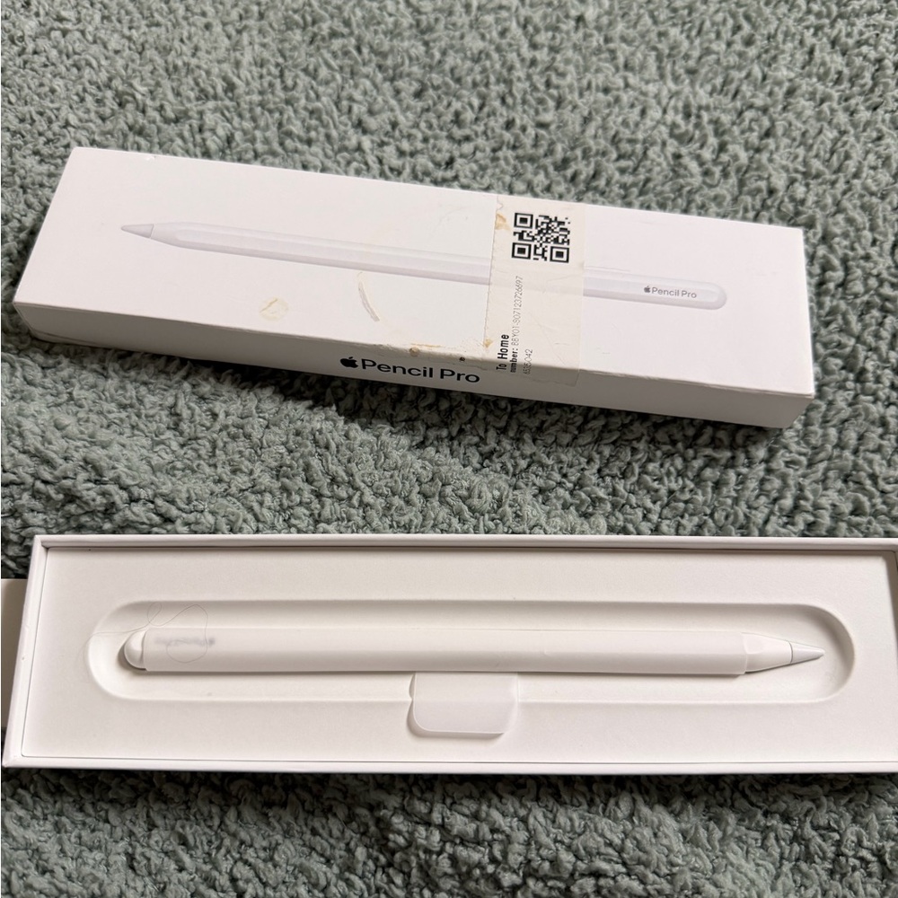 Apple Pencil Pro White Magnetic Stylus